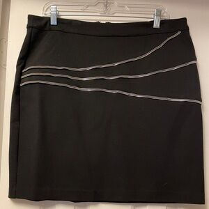 EUC black Vince Camuto skirt with zipper detail.